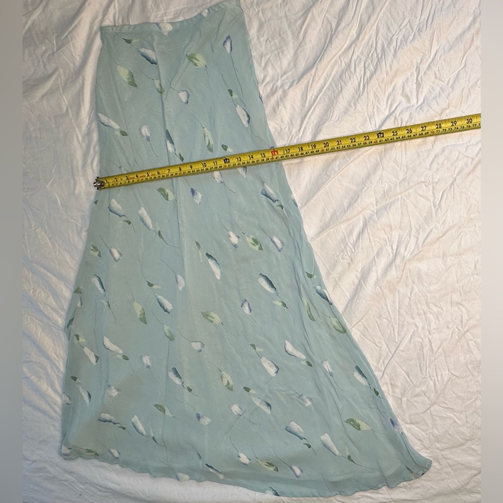 Henri Bendel Vintage Floral Bias Cut Slip Skirt – Size 4 – Made in USA Midi - Picture 11 of 13